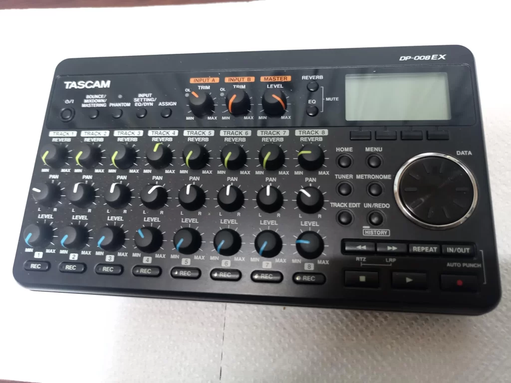 タスカム　MTR　DP-008EX