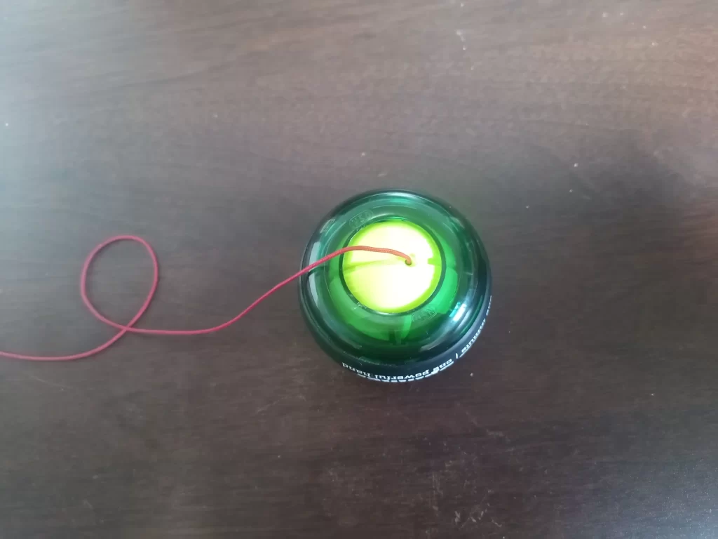 ジャイロボール ひも付け